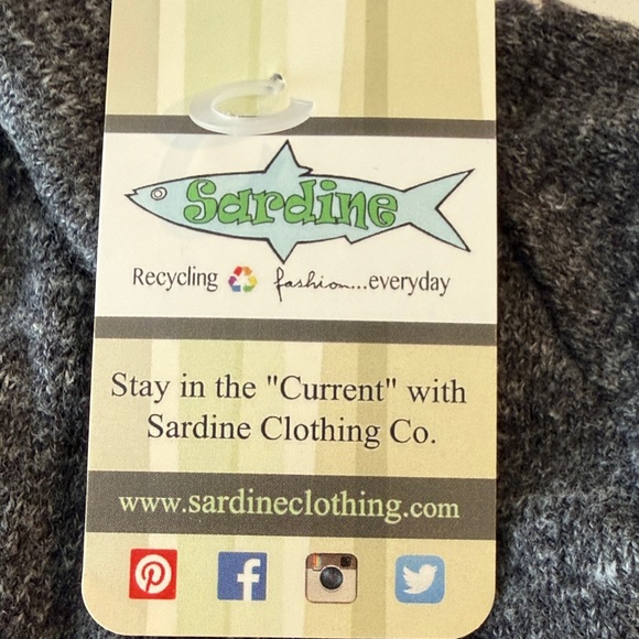 Gray and Red Heart Beanie - Picture 3 of 5